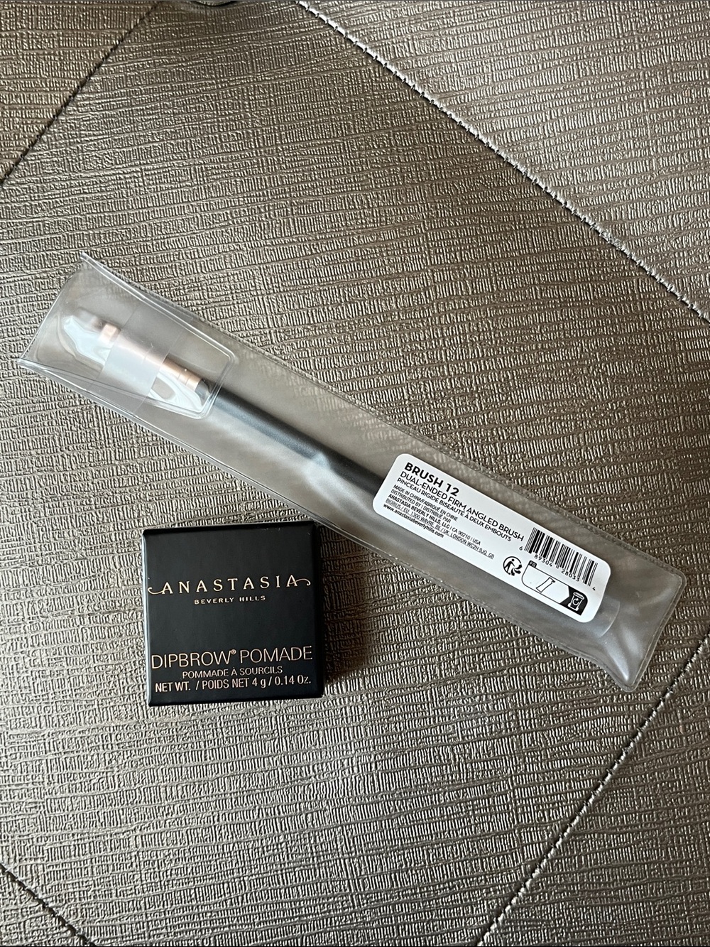 Anastasia Beverly Hills Dipbrow Pomade & Brush NEW!